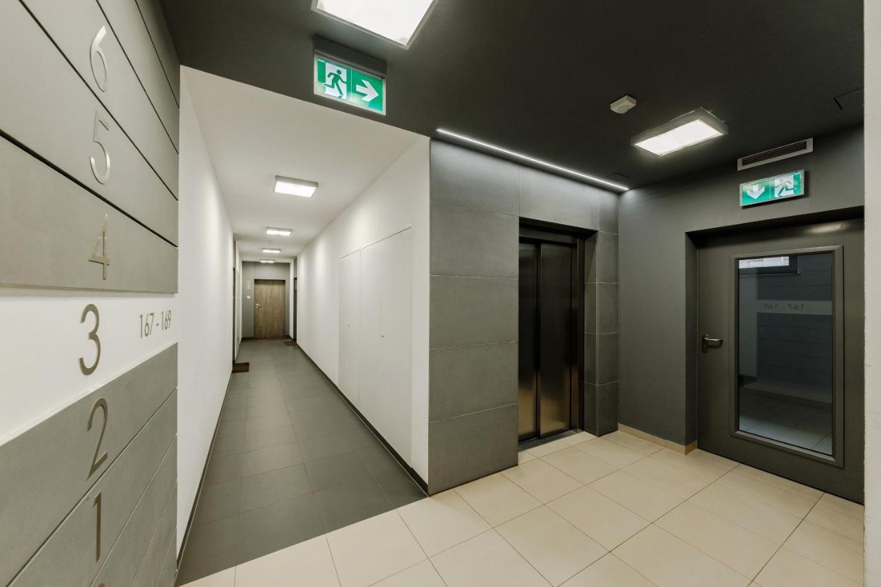 Apartment Wola, Wi-Fi, Smart Lock, Air Condition Varsóvia Exterior foto