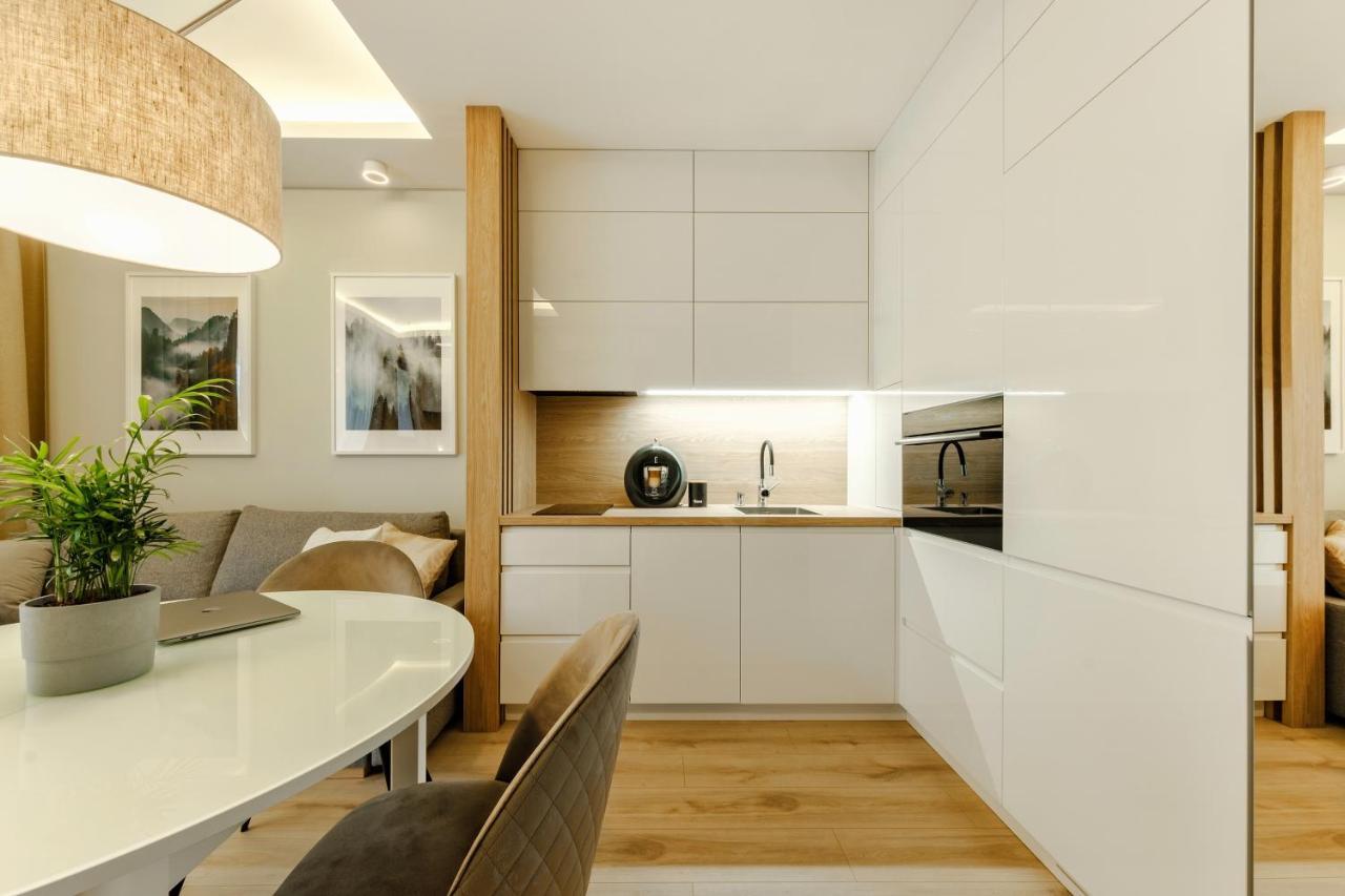 Apartment Wola, Wi-Fi, Smart Lock, Air Condition Varsóvia Exterior foto