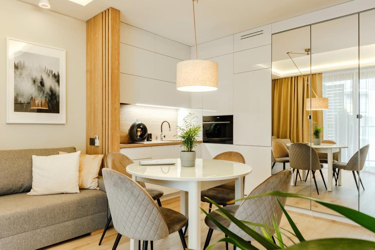 Apartment Wola, Wi-Fi, Smart Lock, Air Condition Varsóvia Exterior foto